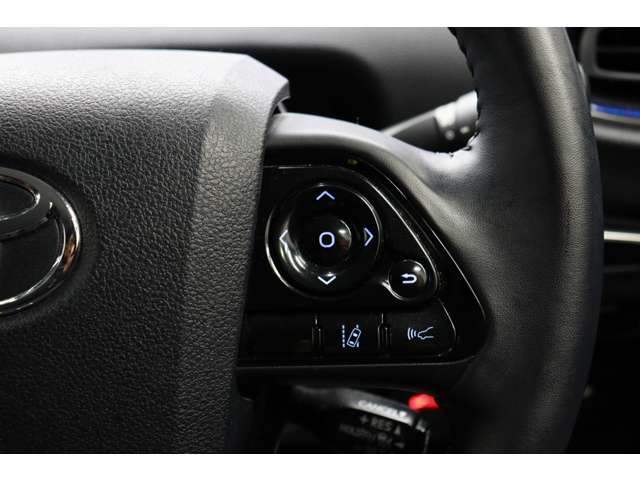 トヨタ プリウス １．８ Ｓ ツーリングセレクション R1年 (東海) 99