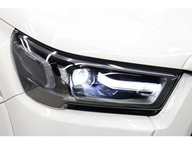 トヨタ ハイラックス ２．４ Ｚ ＧＲスポーツ ディーゼルターボ ４ＷＤ R5年 (東海) 99