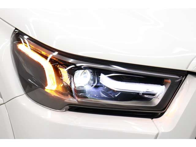 トヨタ ハイラックス ２．４ Ｚ ＧＲスポーツ ディーゼルターボ ４ＷＤ R5年 (東海) 99