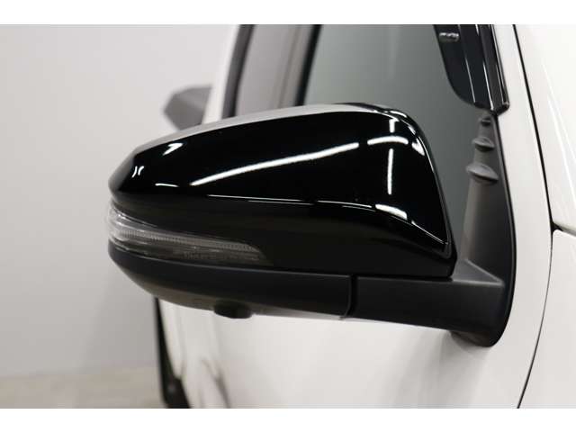 トヨタ ハイラックス ２．４ Ｚ ＧＲスポーツ ディーゼルターボ ４ＷＤ R5年 (東海) 99