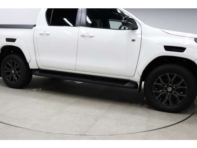 トヨタ ハイラックス ２．４ Ｚ ＧＲスポーツ ディーゼルターボ ４ＷＤ R5年 (東海) 99