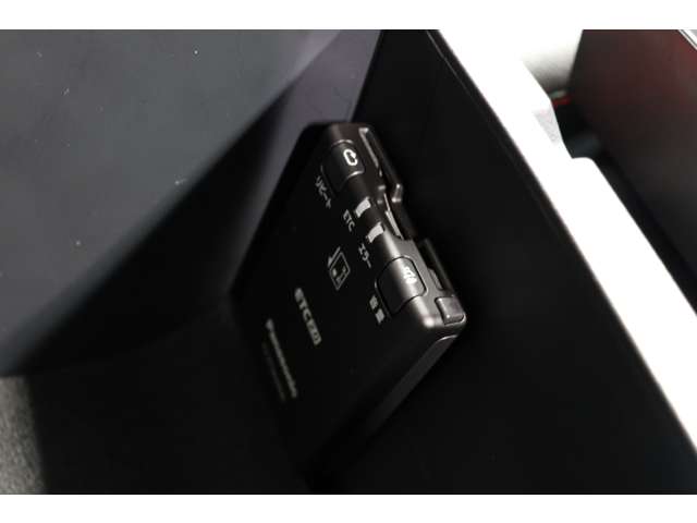 トヨタ ハイラックス ２．４ Ｚ ＧＲスポーツ ディーゼルターボ ４ＷＤ R5年 (東海) 99