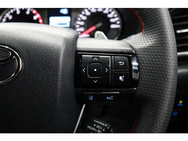 トヨタ ハイラックス ２．４ Ｚ ＧＲスポーツ ディーゼルターボ ４ＷＤ R5年 (東海) 99