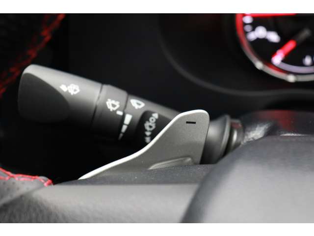 トヨタ ハイラックス ２．４ Ｚ ＧＲスポーツ ディーゼルターボ ４ＷＤ R5年 (東海) 99