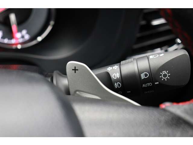 トヨタ ハイラックス ２．４ Ｚ ＧＲスポーツ ディーゼルターボ ４ＷＤ R5年 (東海) 99