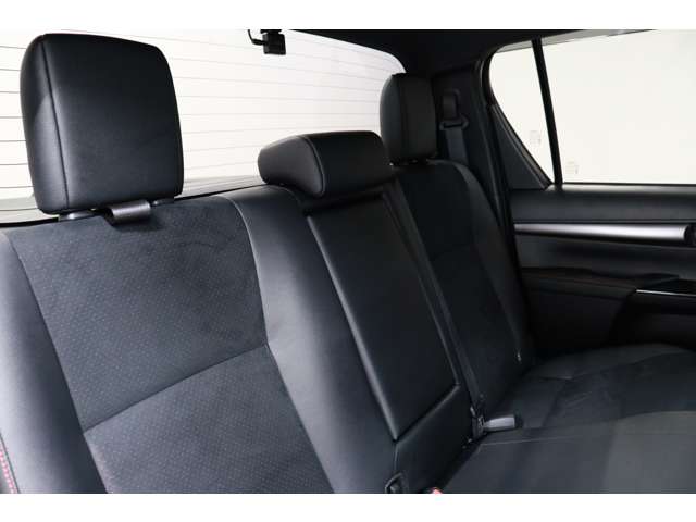 トヨタ ハイラックス ２．４ Ｚ ＧＲスポーツ ディーゼルターボ ４ＷＤ R5年 (東海) 99