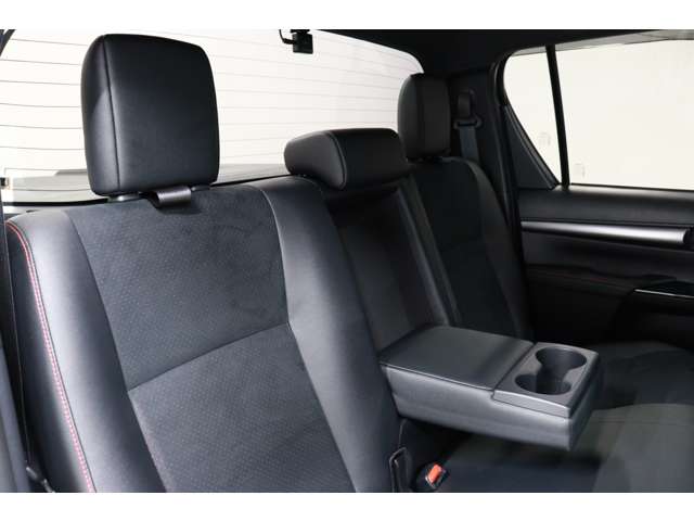 トヨタ ハイラックス ２．４ Ｚ ＧＲスポーツ ディーゼルターボ ４ＷＤ R5年 (東海) 99