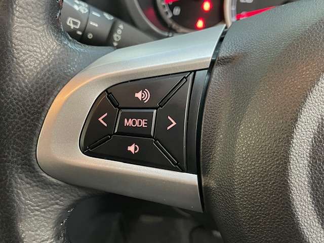 ダイハツ ブーン １．０ シルク Ｇパッケージ ＳＡＩＩＩ R1年 (関東) 99