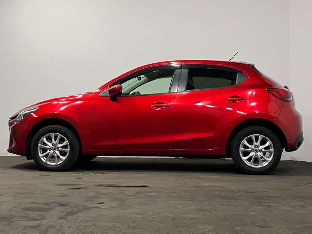 マツダ デミオ １．３ １３Ｓ ４ＷＤ H27年 (北海道) 99