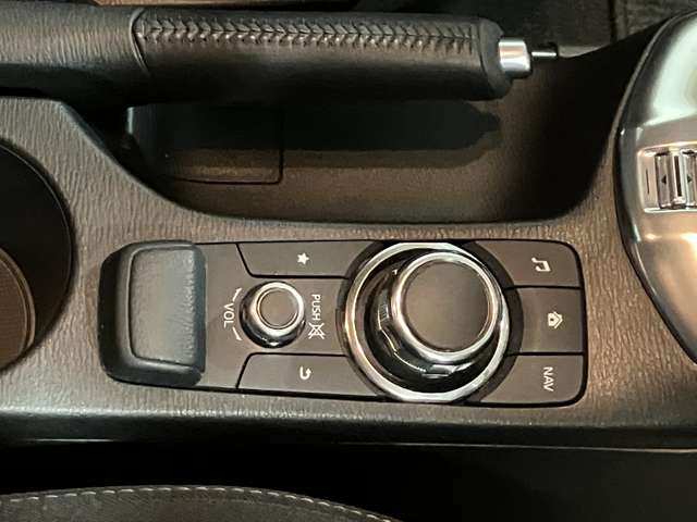 マツダ デミオ １．３ １３Ｓ ４ＷＤ H27年 (北海道) 99