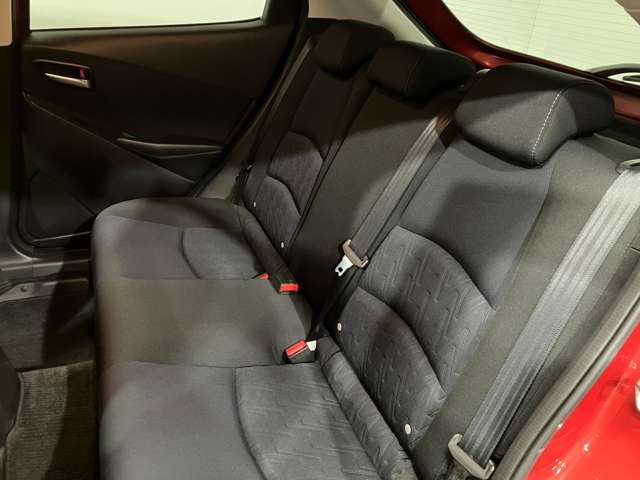 マツダ デミオ １．３ １３Ｓ ４ＷＤ H27年 (北海道) 99