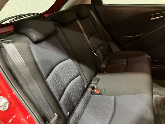 マツダ デミオ １．３ １３Ｓ ４ＷＤ H27年 (北海道) 99