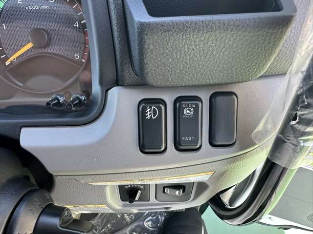 三菱フソウ キャンター ３．０ 強化ダンプ 高床 ディーゼルターボ R5年 (東海) 99