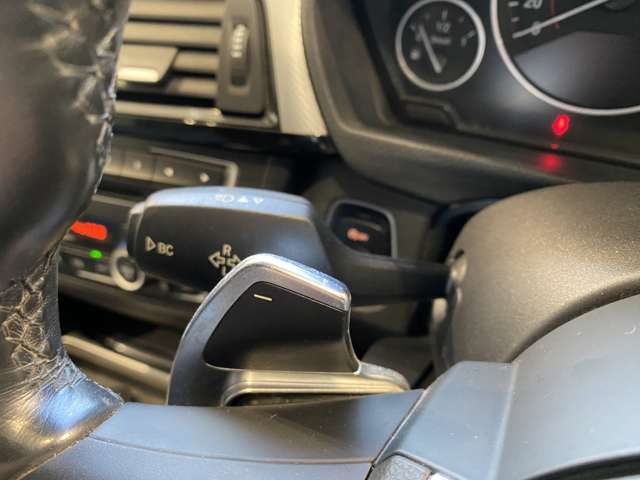 ＢＭＷ ３シリーズ ３２０ｄ　Ｍスポーツ H27年 (九州・沖縄) 99