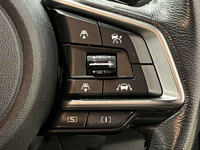 スバル インプレッサスポーツ ２．０ Ｉ－Ｓ アイサイト ４ＷＤ H29年 (関東) 99