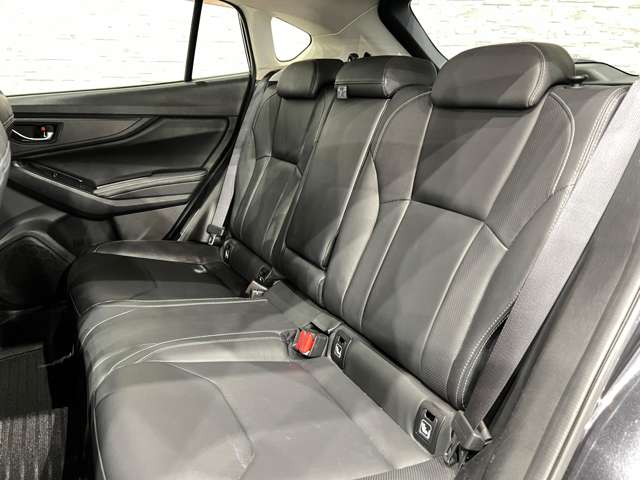 スバル インプレッサスポーツ ２．０ Ｉ－Ｓ アイサイト ４ＷＤ H29年 (関東) 99