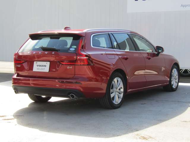 ボルボ Ｖ６０ Ｂ４　モメンタム R3年 (関東) 99