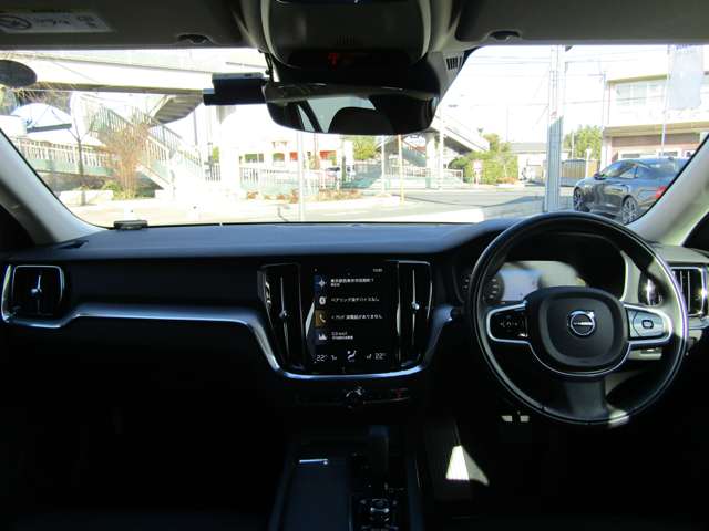 ボルボ Ｖ６０ Ｂ４　モメンタム R3年 (関東) 99