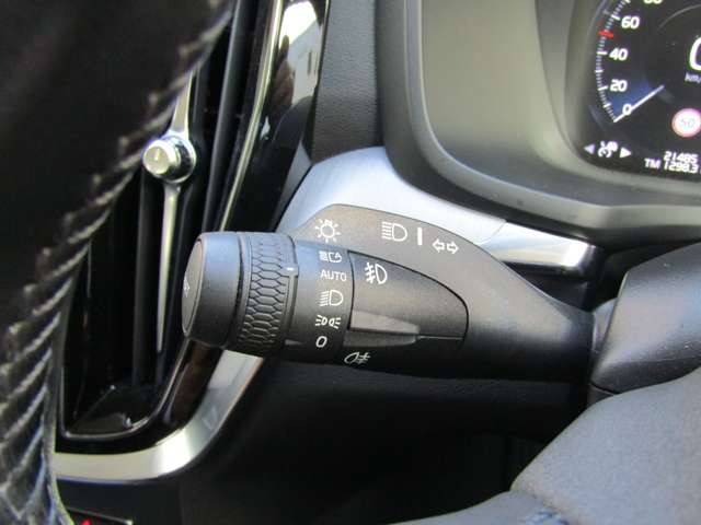 ボルボ Ｖ６０ Ｂ４　モメンタム R3年 (関東) 99