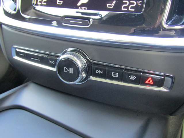 ボルボ Ｖ６０ Ｂ４　モメンタム R3年 (関東) 99
