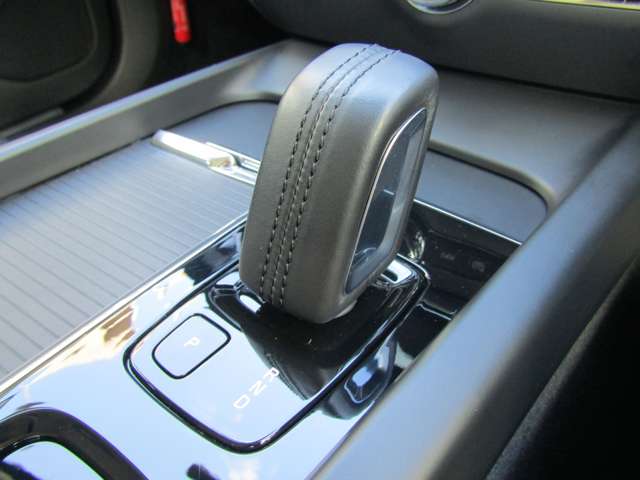 ボルボ Ｖ６０ Ｂ４　モメンタム R3年 (関東) 99