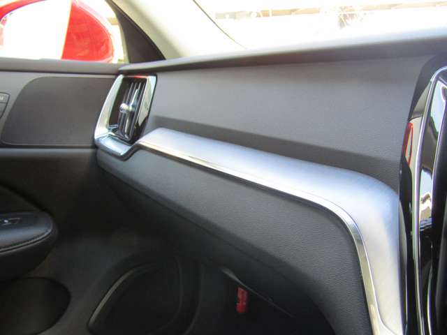 ボルボ Ｖ６０ Ｂ４　モメンタム R3年 (関東) 99