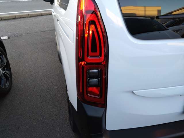 シトロエン ベルランゴ シャイン ブルーＨＤＩ ディーゼルターボ R5年 (東北) 99