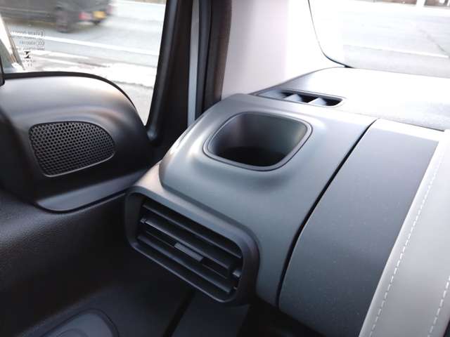 シトロエン ベルランゴ シャイン ブルーＨＤＩ ディーゼルターボ R5年 (東北) 99