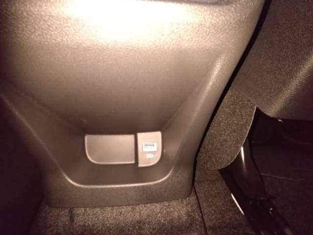 シトロエン ベルランゴ シャイン ブルーＨＤＩ ディーゼルターボ R5年 (東北) 99