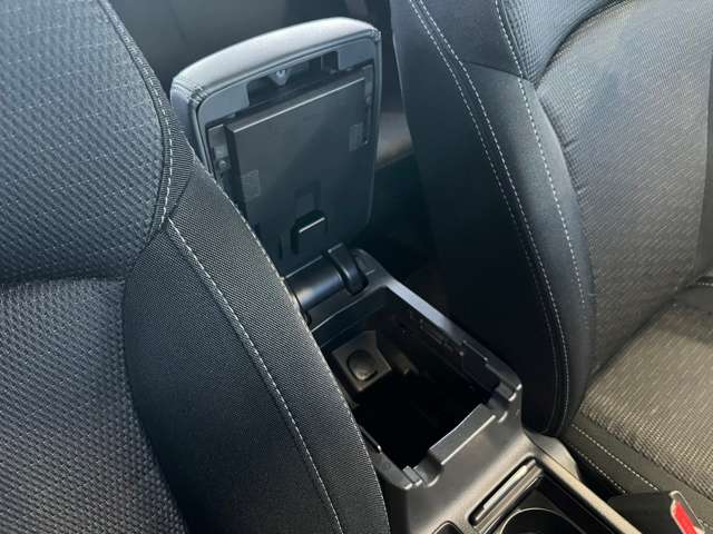 スバル レヴォーグ １．６ ＧＴ アイサイト スマート エディション ４ＷＤ H28年 (東北) 99