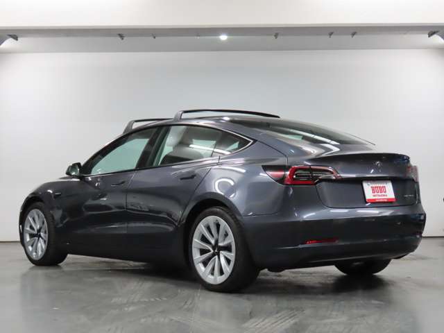 テスラ モデル３ ロングレンジ R3年 (関東) 99