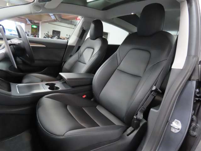 テスラ モデル３ ロングレンジ R3年 (関東) 99