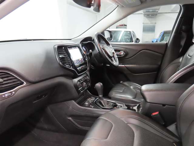 ジープ チェロキー リミテッド ４ＷＤ R1年 (関東) 99