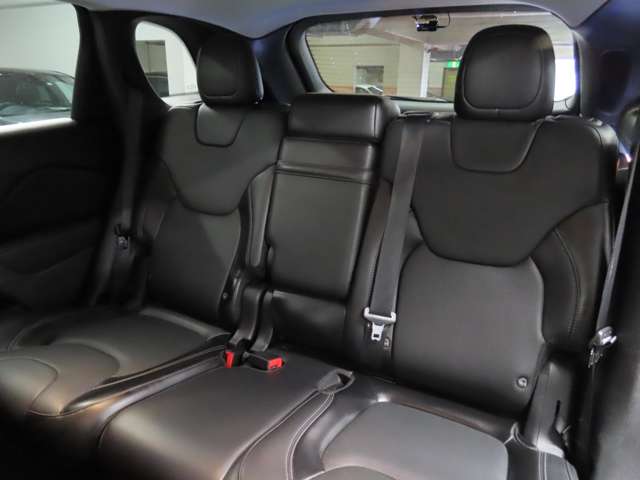 ジープ チェロキー リミテッド ４ＷＤ R1年 (関東) 99