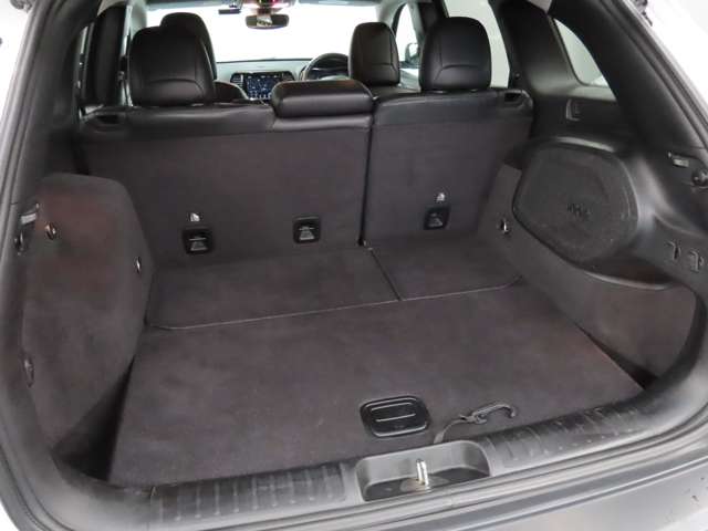 ジープ チェロキー リミテッド ４ＷＤ R1年 (関東) 99