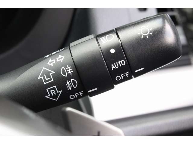 スバル フォレスター ２．０ＸＴ アイサイト ４ＷＤ H25年 (関東) 99