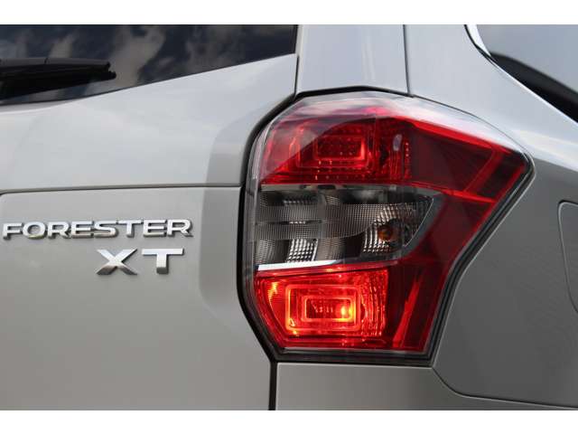 スバル フォレスター ２．０ＸＴ アイサイト ４ＷＤ H25年 (関東) 99