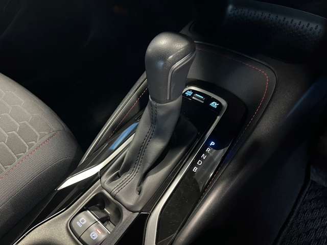 トヨタ カローラスポーツ　ハイブリッド １．８ ハイブリッド Ｇ Ｚ H30年 (東北) 99