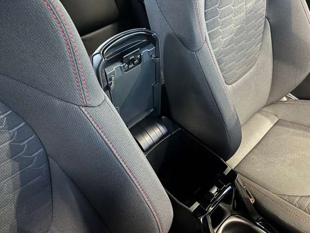 トヨタ カローラスポーツ　ハイブリッド １．８ ハイブリッド Ｇ Ｚ H30年 (東北) 99