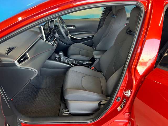 トヨタ カローラスポーツ　ハイブリッド １．８ ハイブリッド Ｇ Ｚ H30年 (東北) 99