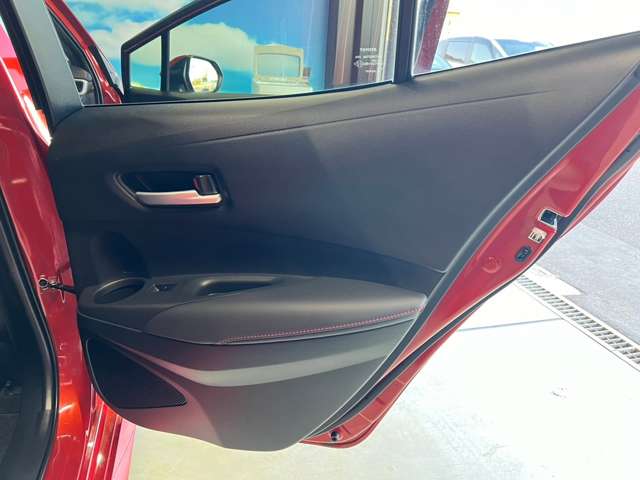 トヨタ カローラスポーツ　ハイブリッド １．８ ハイブリッド Ｇ Ｚ H30年 (東北) 99