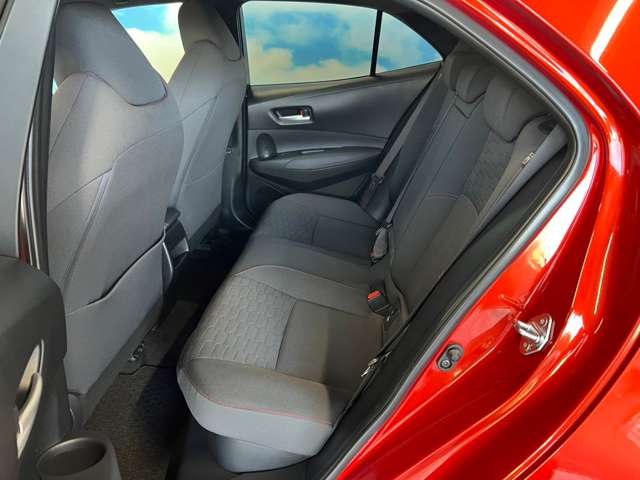 トヨタ カローラスポーツ　ハイブリッド １．８ ハイブリッド Ｇ Ｚ H30年 (東北) 99