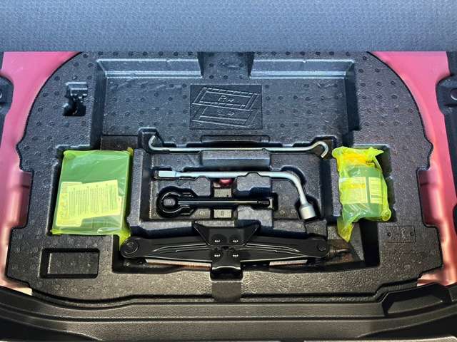 トヨタ カローラスポーツ　ハイブリッド １．８ ハイブリッド Ｇ Ｚ H30年 (東北) 99