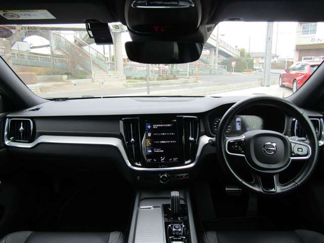 ボルボ Ｖ６０ Ｂ５　Ｒデザイン R3年 (関東) 99