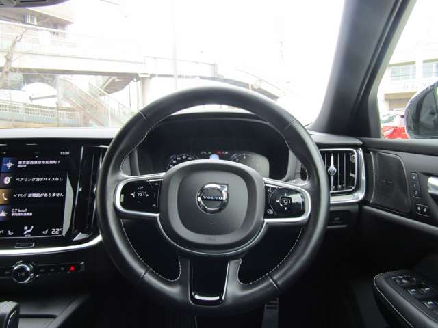ボルボ Ｖ６０ Ｂ５　Ｒデザイン R3年 (関東) 99