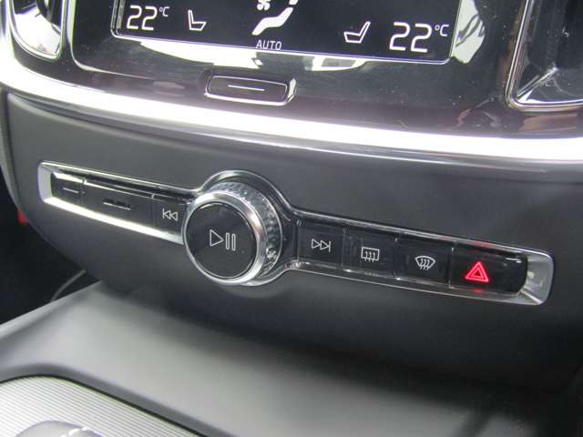 ボルボ Ｖ６０ Ｂ５　Ｒデザイン R3年 (関東) 99