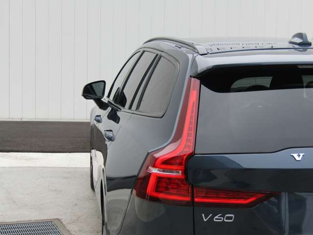ボルボ Ｖ６０ Ｂ５　Ｒデザイン R3年 (関東) 99
