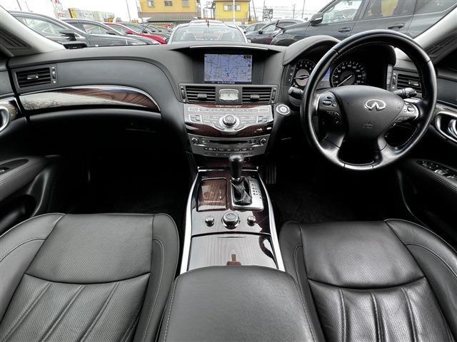 日産 フーガ　ハイブリッド ３．５ ＶＩＰ H29年 (関東) 99