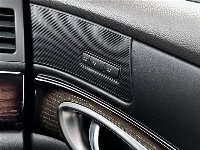 日産 フーガ　ハイブリッド ３．５ ＶＩＰ H29年 (関東) 99