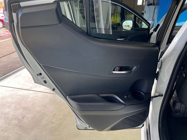 トヨタ Ｃ−ＨＲ １．２ Ｓ－Ｔ ＬＥＤ パッケージ R1年 (東北) 99